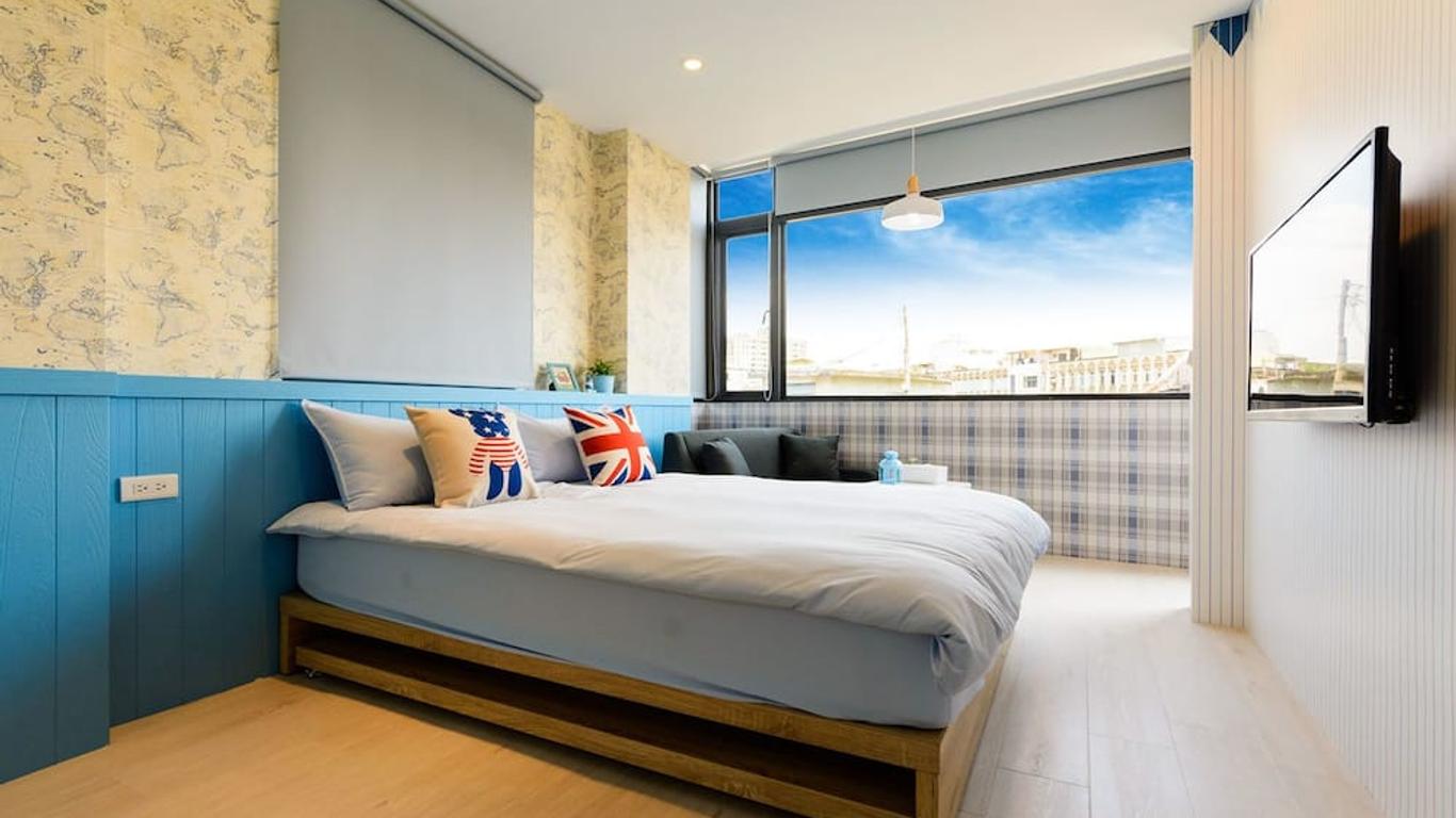 Camouflage Guest House
