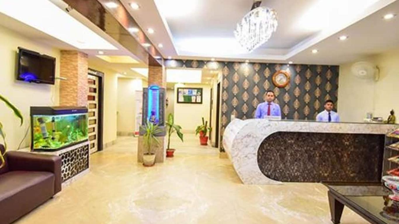 Fabhotel Avn Plaza