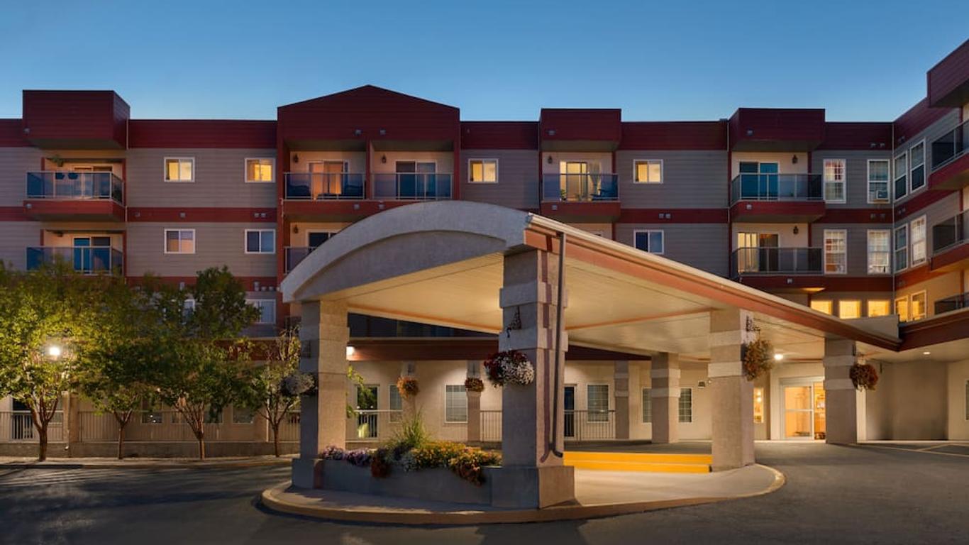Stanton Suites Hotel