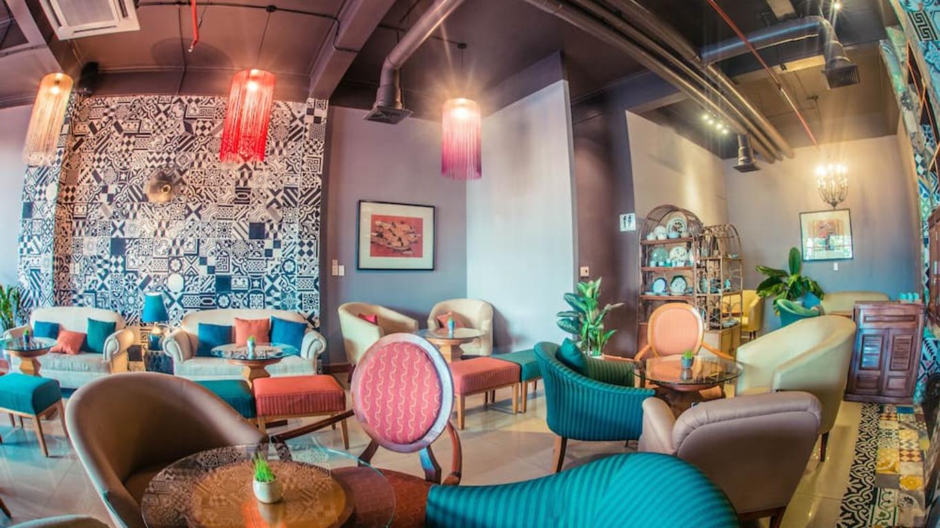 Geminai Hotel & Cafe