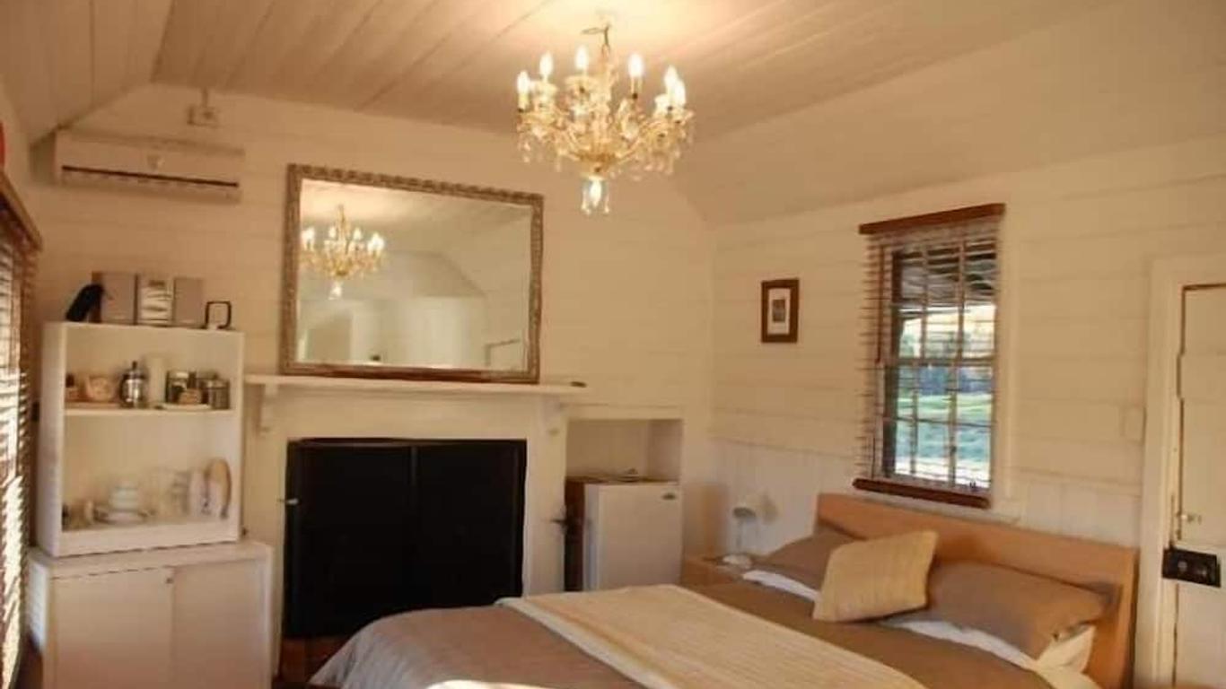 Mancuso Country Cottage Retreat