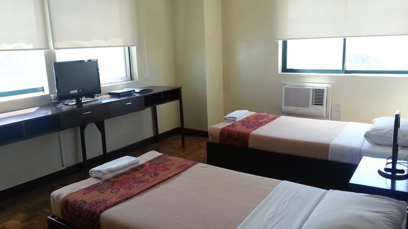 Crown Port View Hotel