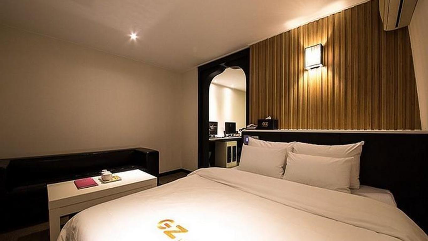 EZ hotel
