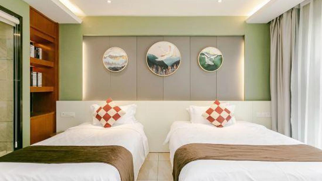 Huanbian Art Hotel