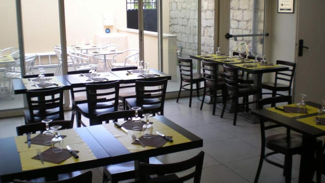 Cafe De La Gare