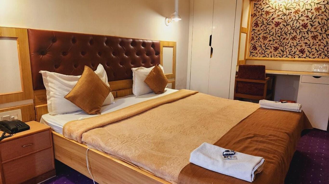 Hotel Nehrus