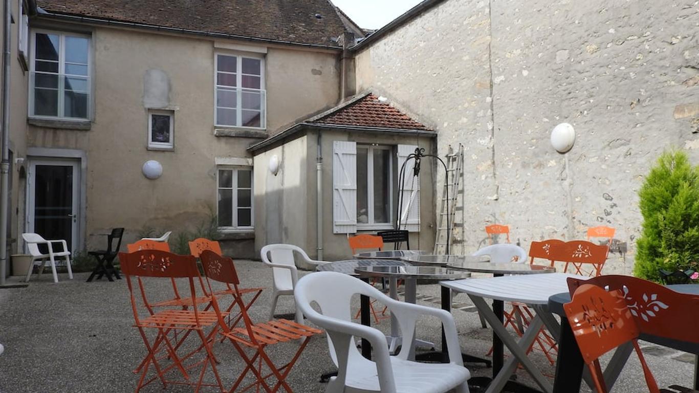Fontainebl´hostel