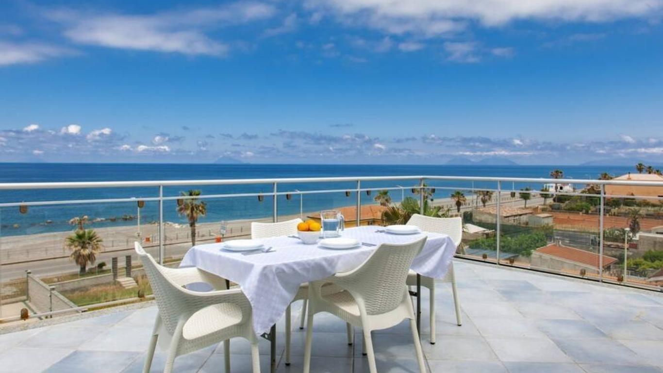 Terraces d'Orlando - Family Apartments with Sea View and Pool