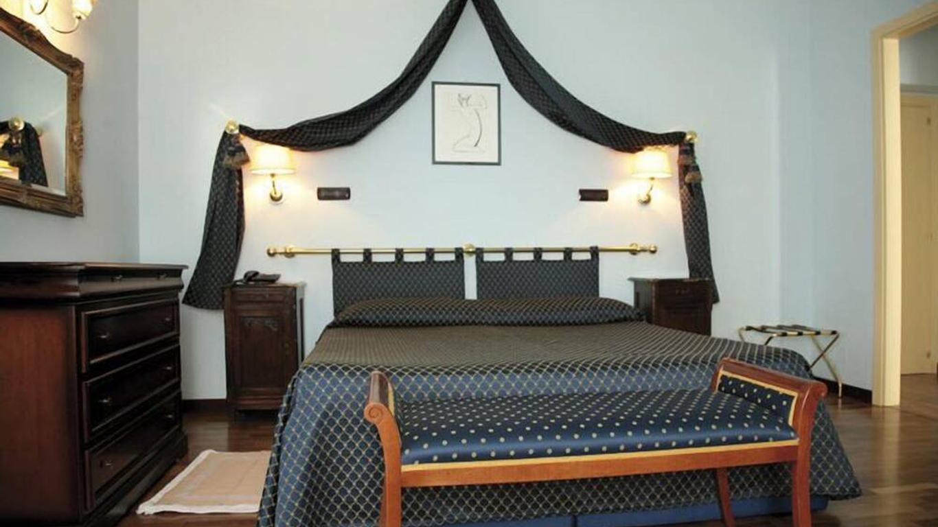 Hotel Villa Picena