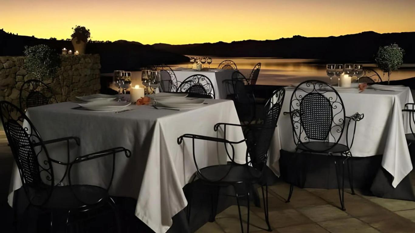 Hotel Rural La Alcanacia