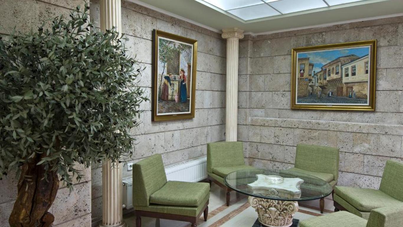 Villa Elia