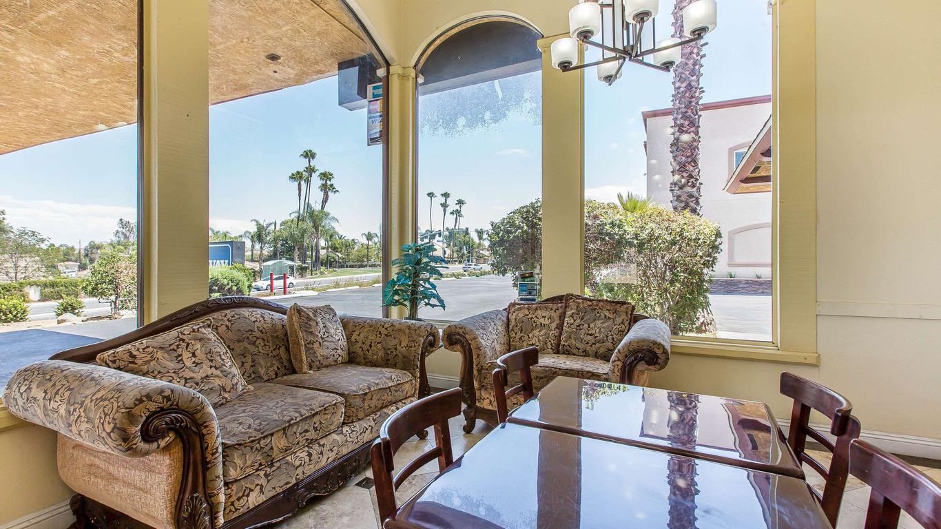 Rodeway Inn & Suites Canyon Lake