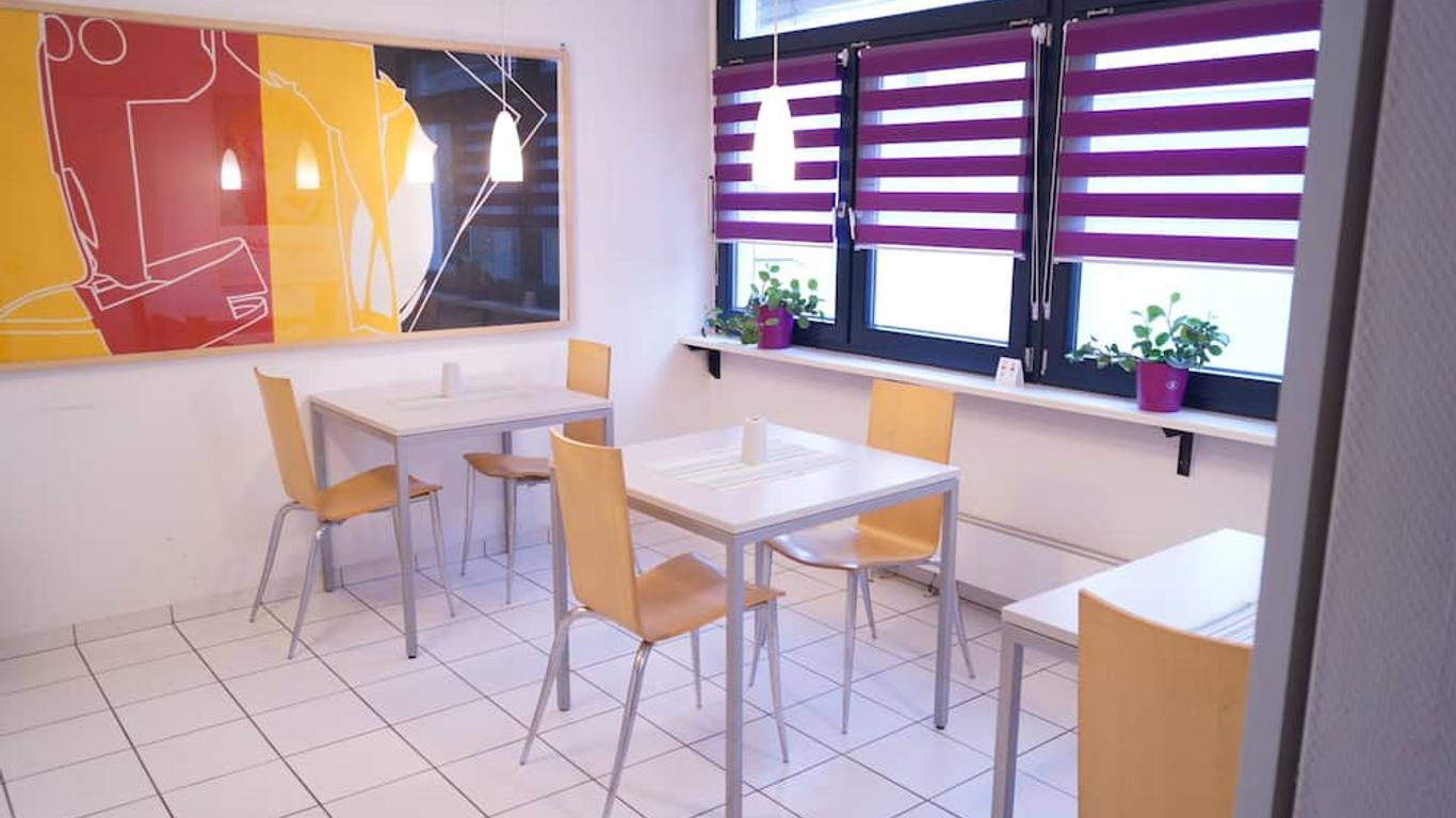 Atelier Guesthouse
