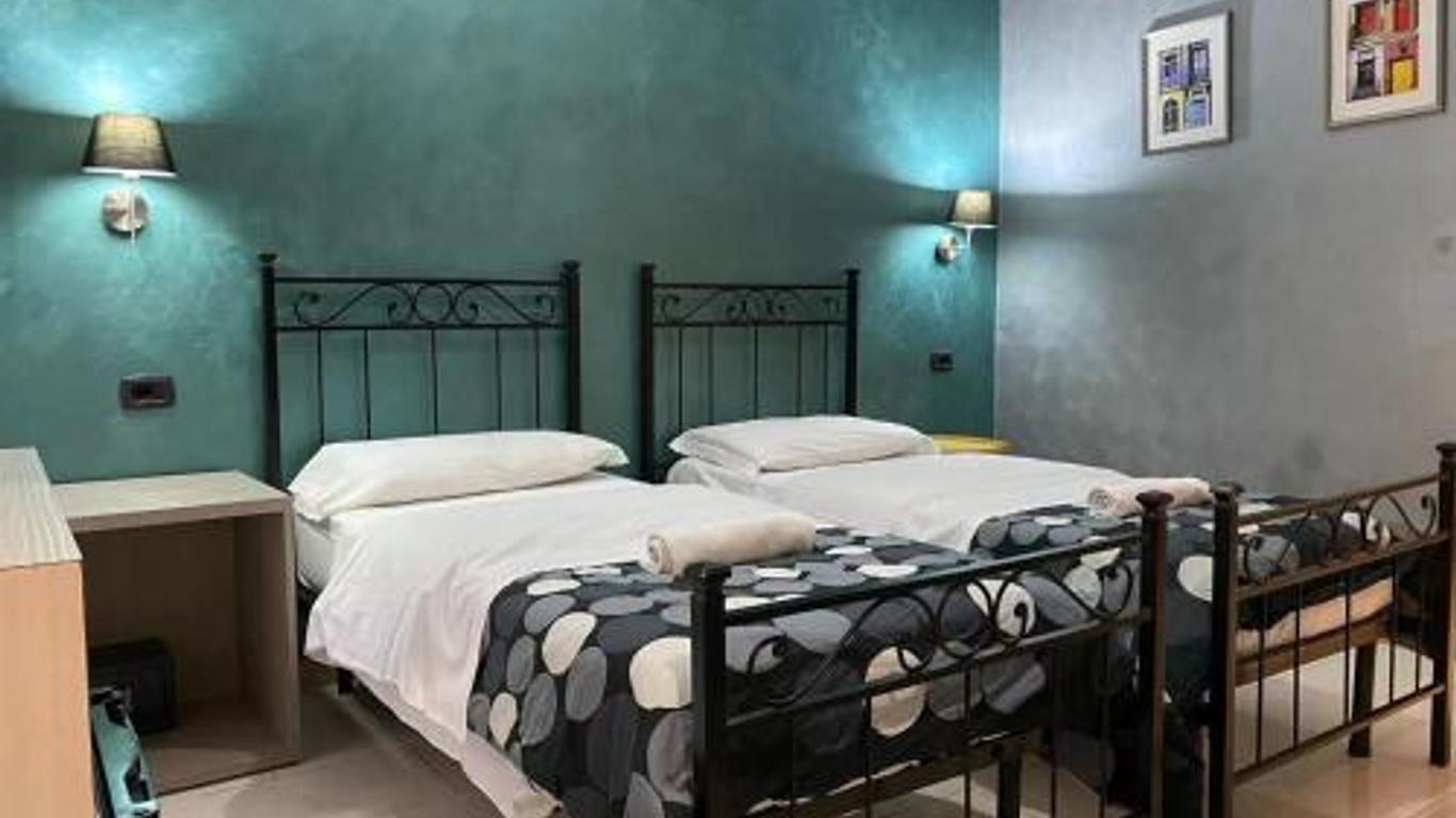 Rome Orange Inn
