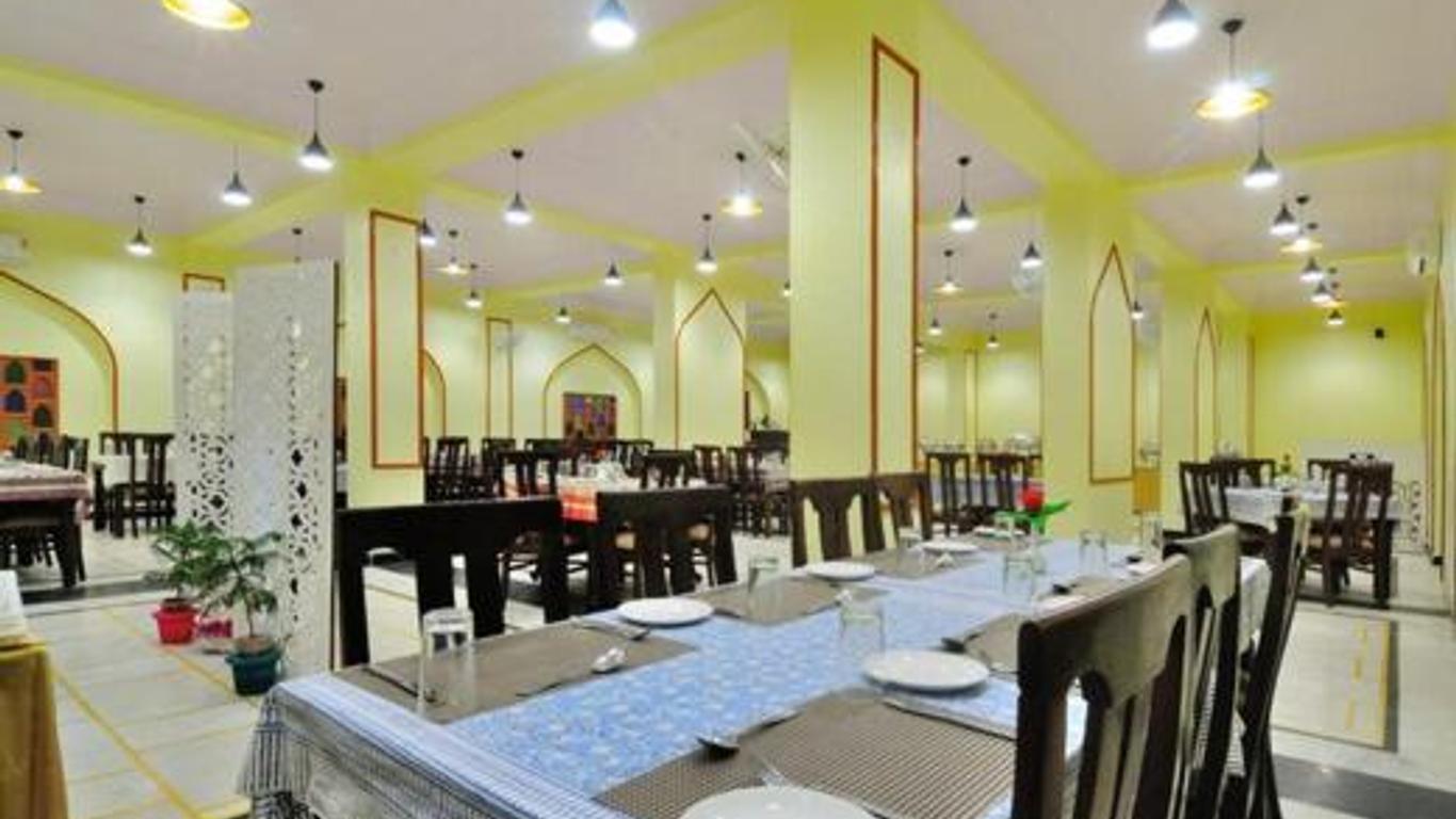 The Tt Palace