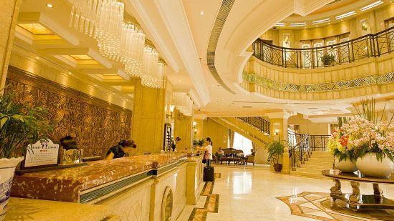 Triumphal Arch Hotel