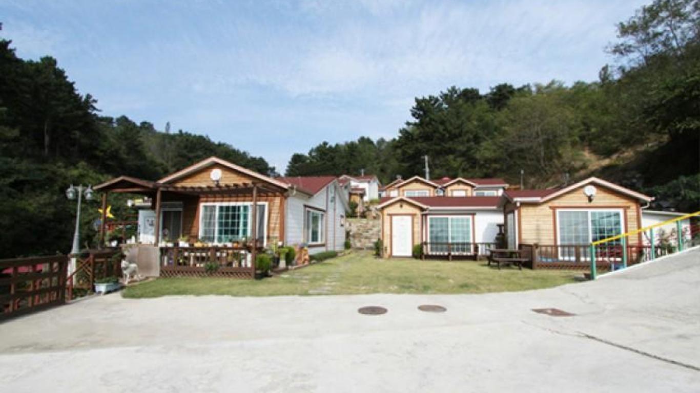 Yeongdeok Sea Park (Haenyeo Fisheries)