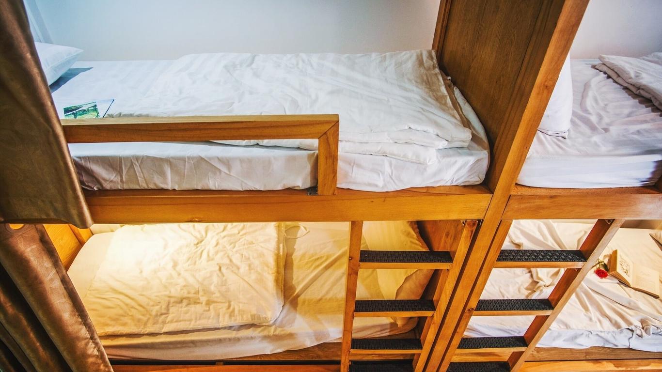 Dola Hostel