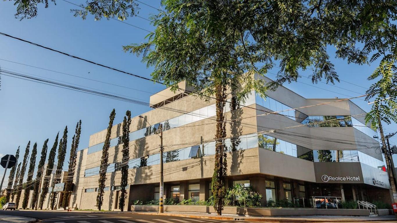 Realce Hotel