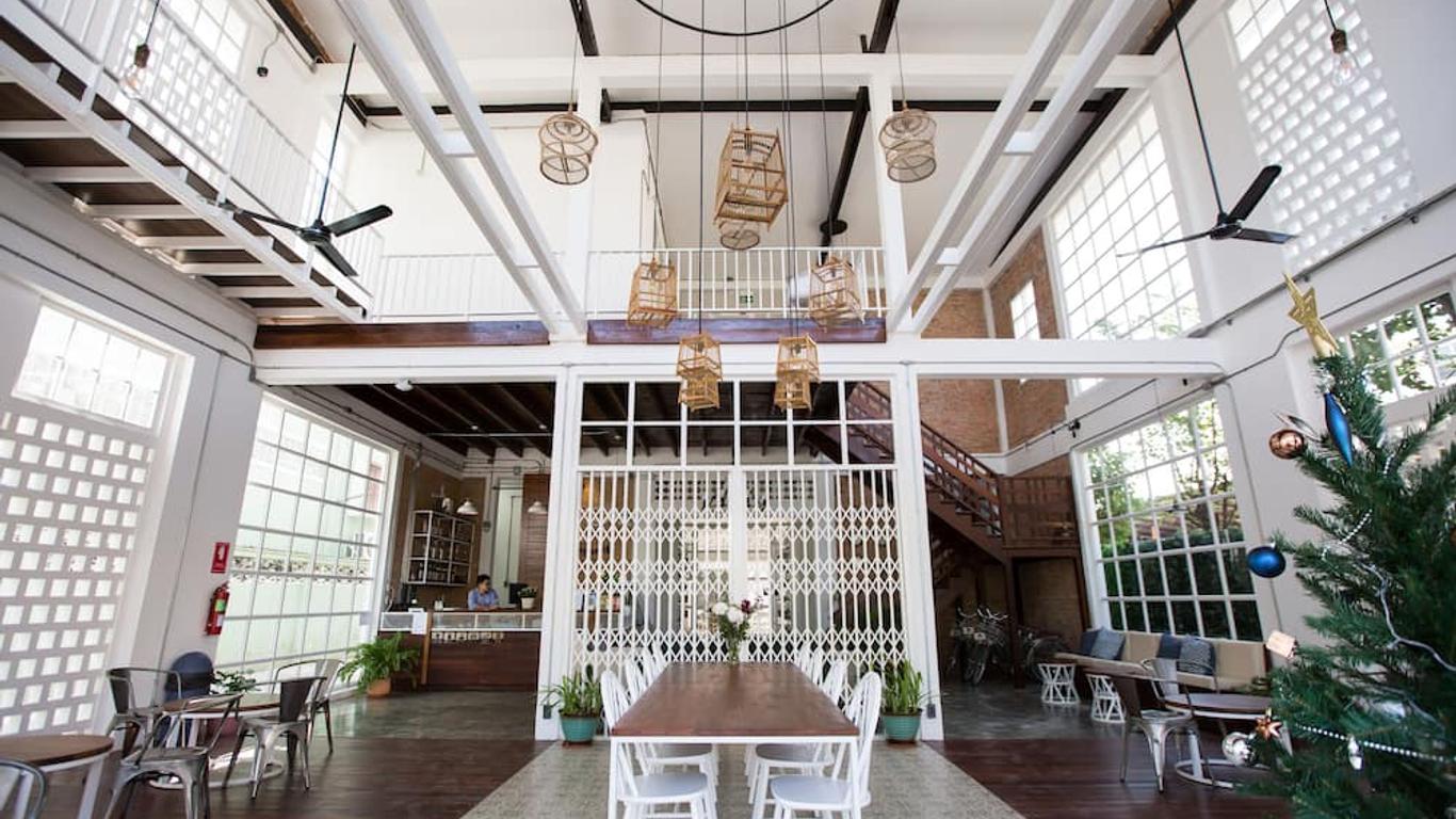 Memmoth Hostel In Lampang