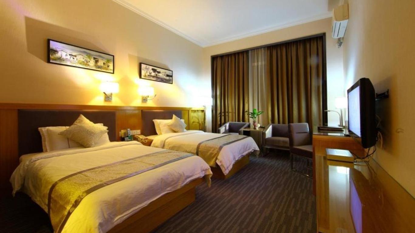 Huayu Holiday Hotel