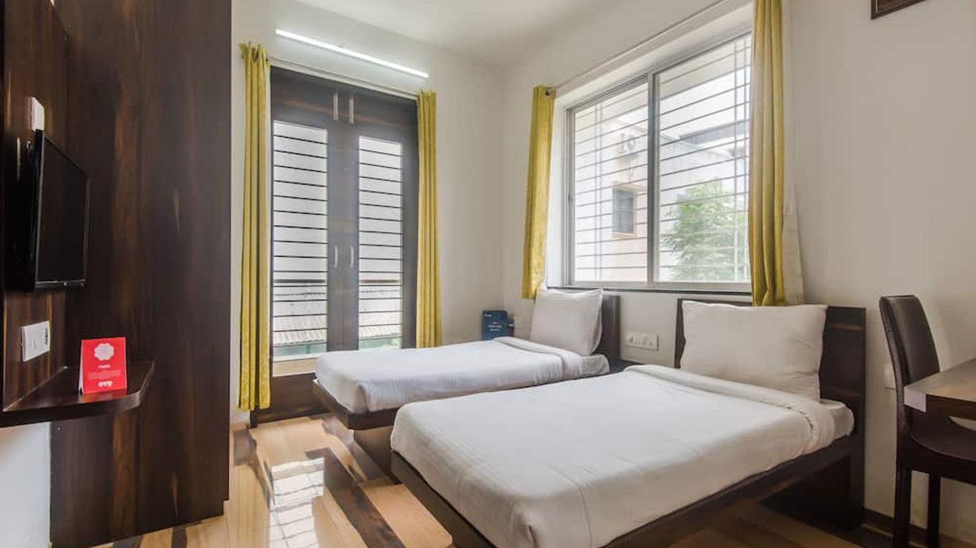 OYO 9738 Hotel House Khas Suites