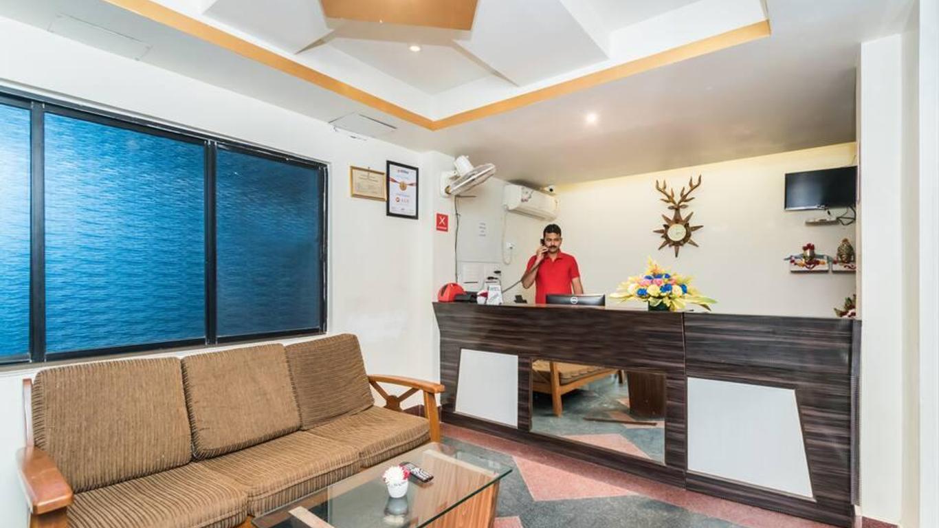 Hotel Parijayee