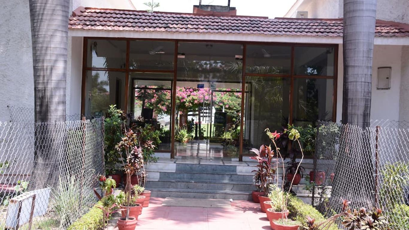 Naturoville Ayurvedic And Yoga Retreat, Rishikesh