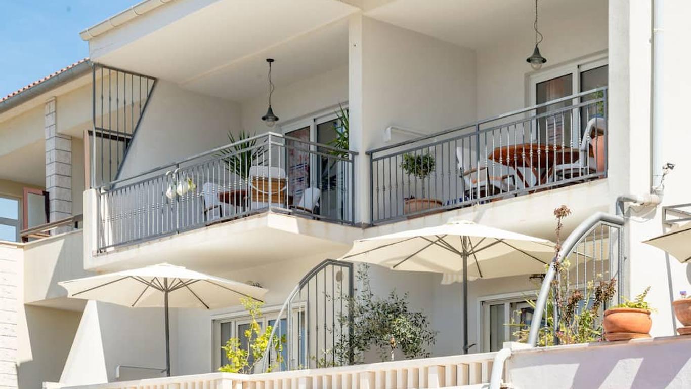 Villa Mili