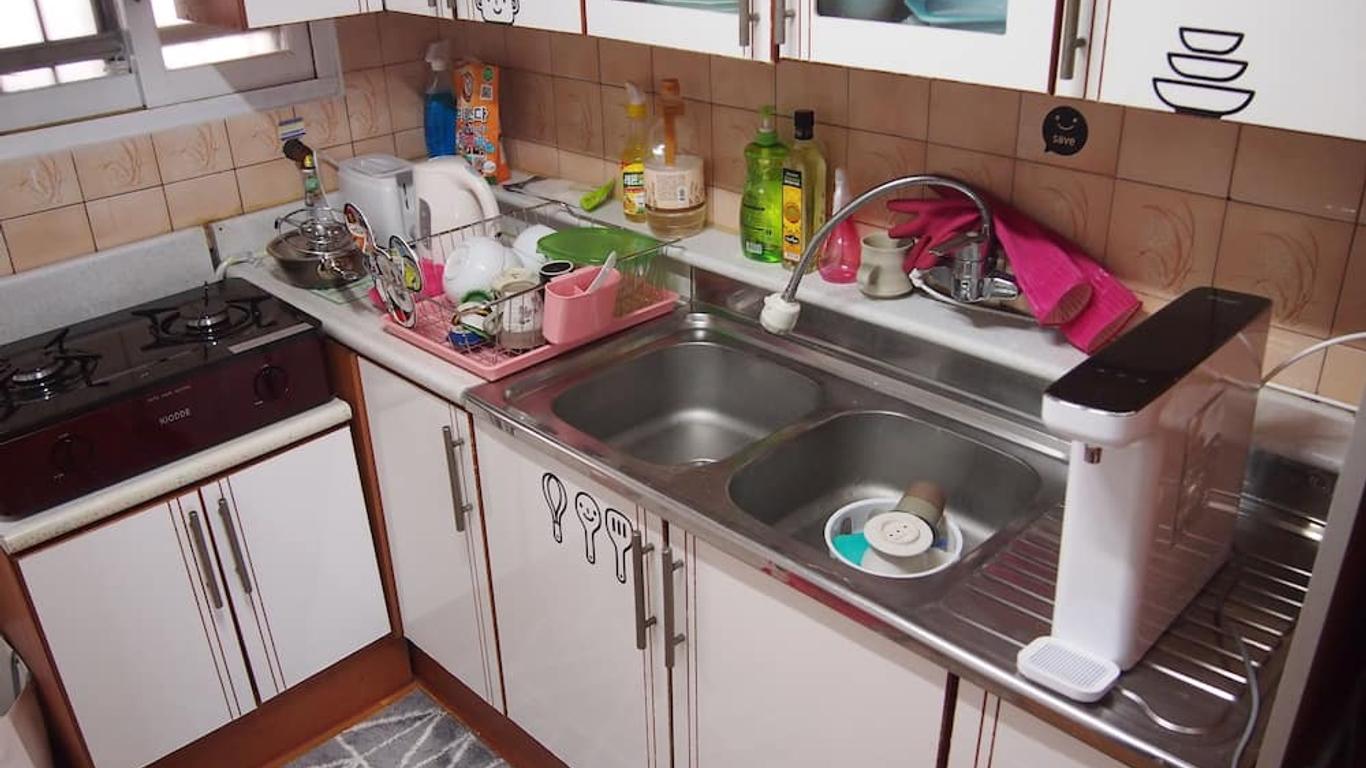 Guesthouse 345 - Hostel