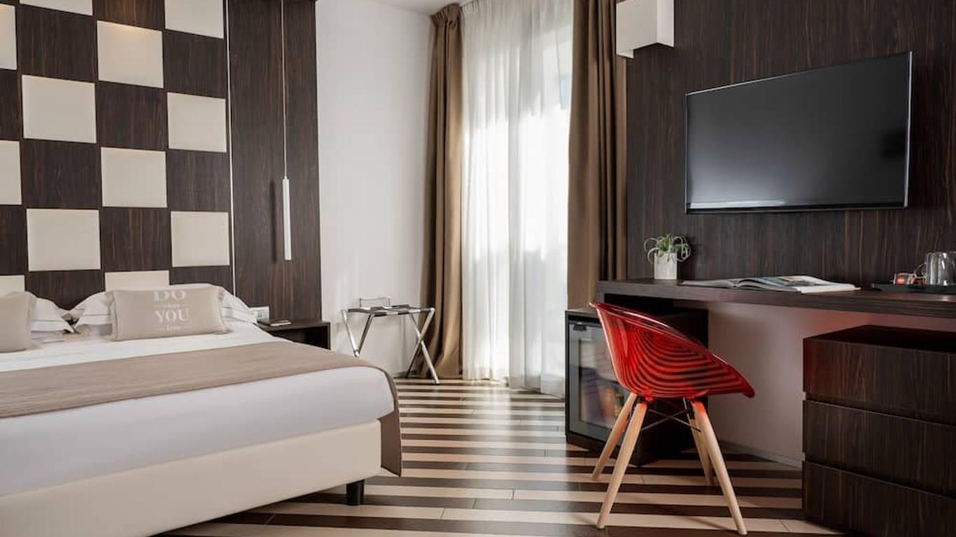Dan Hotel