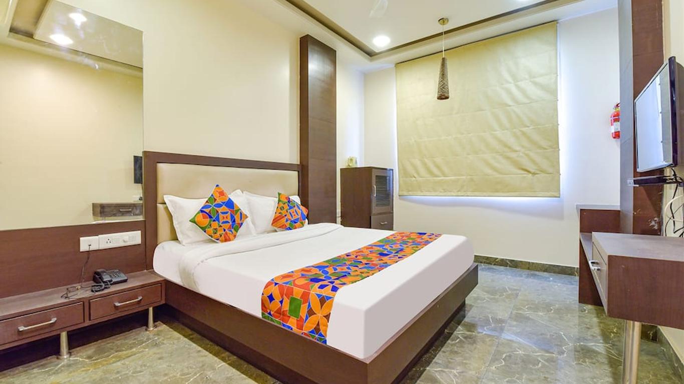 Fabhotel Resolute