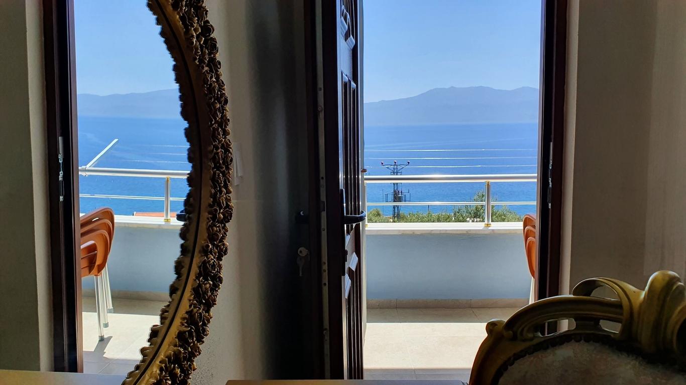 Assos Nazan Motel Restoran Beach