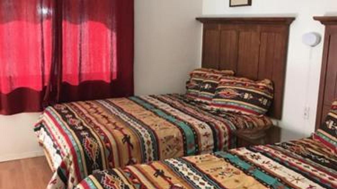 Apache Motel