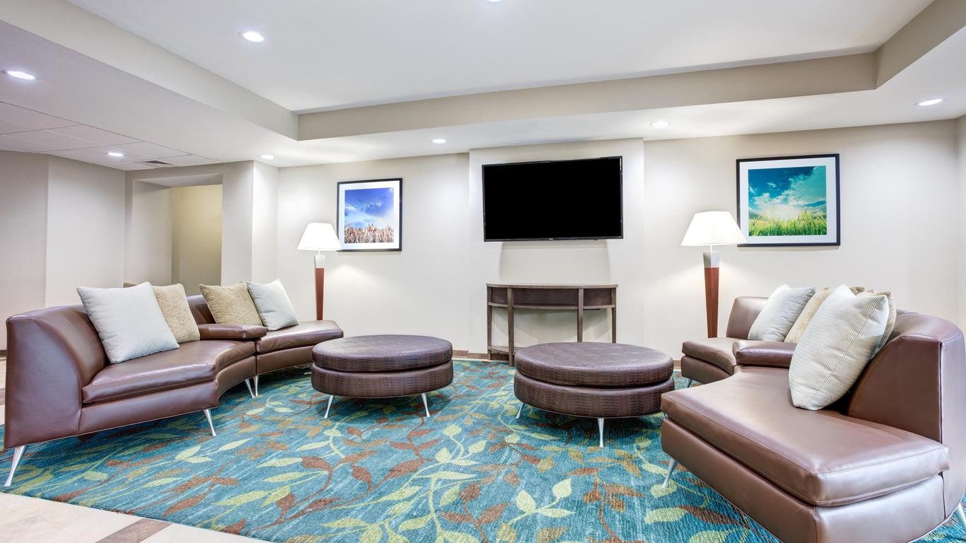 Candlewood Suites Cut Off