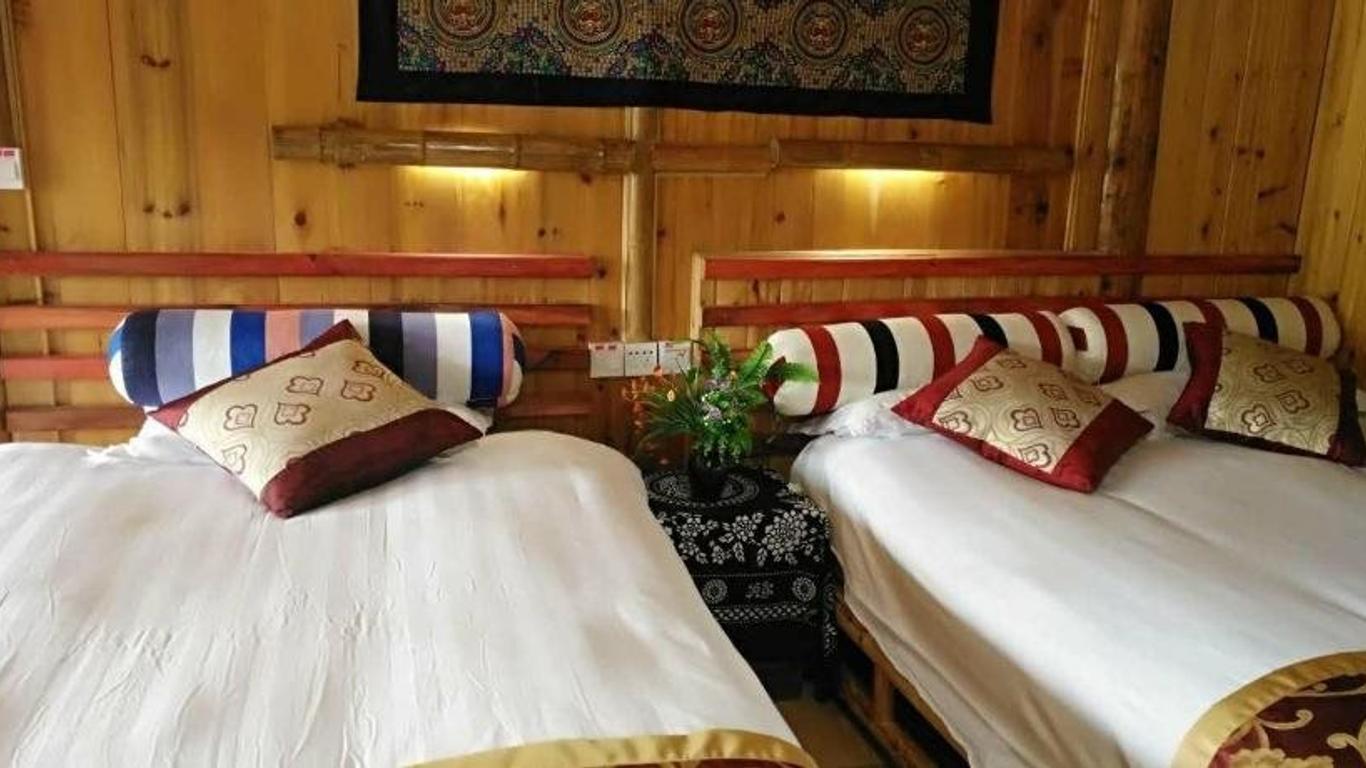 Dong Village Hotel