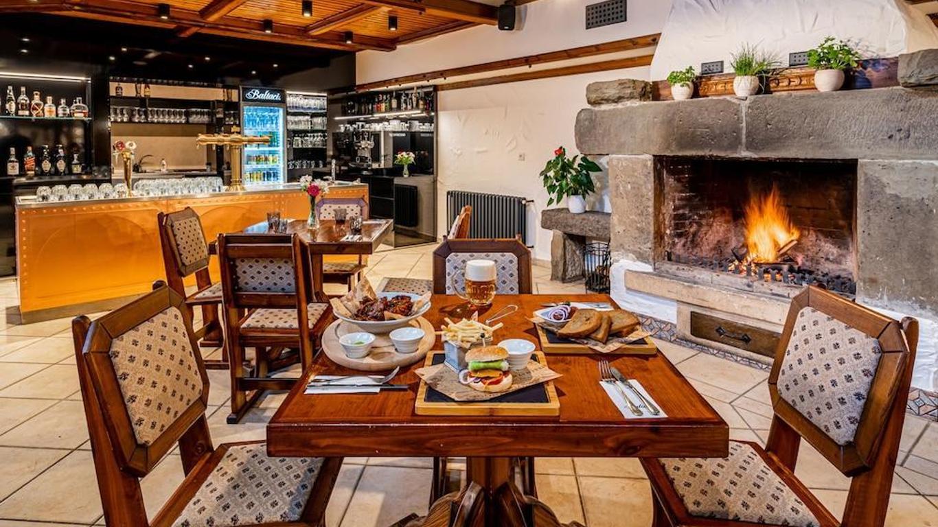 Hotel Baltaci Stary Zamek