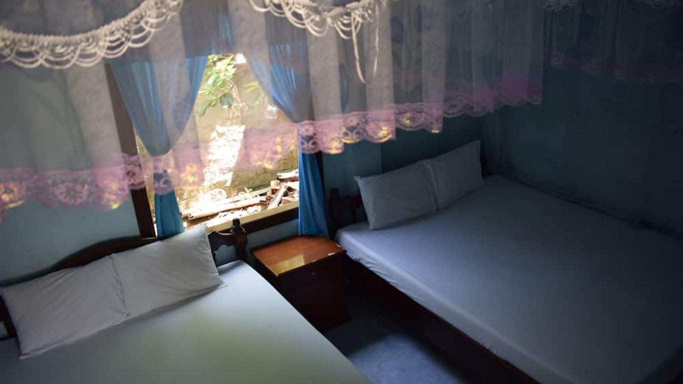 Island Smiles Homestay
