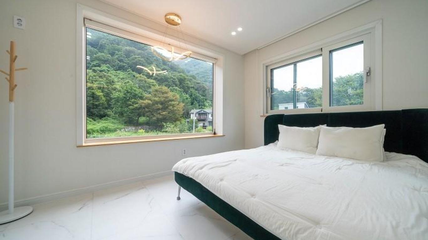 Yansan Lohas Pension