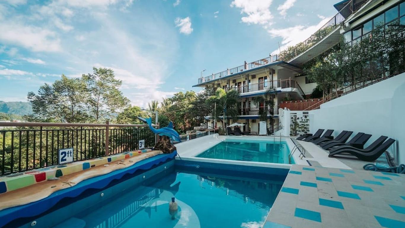 Skylodge Resort