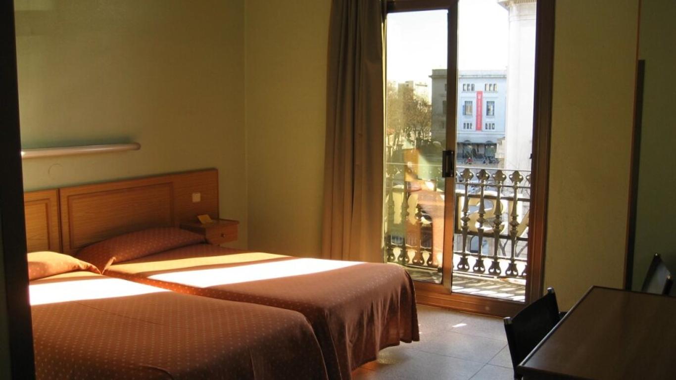 Hostal Nuevo Colon