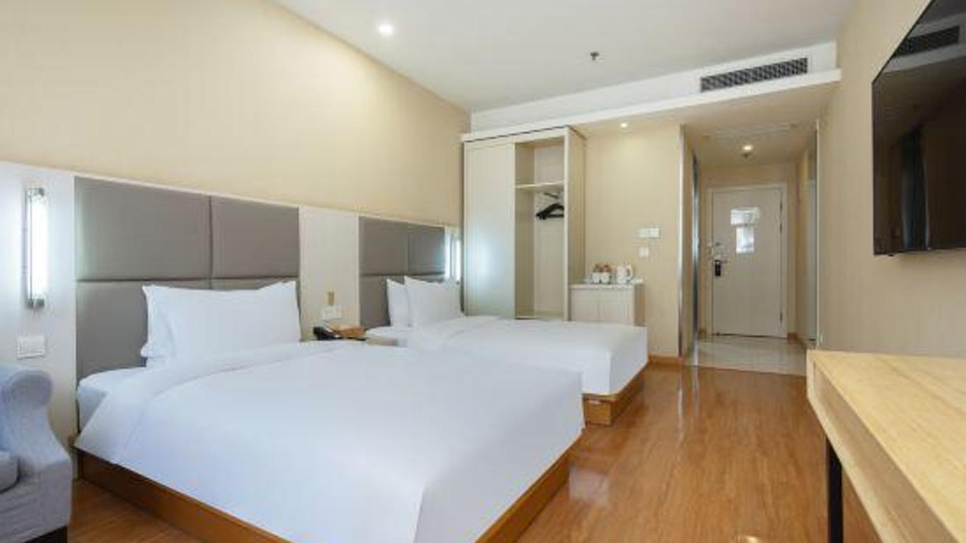 Ji Hotel (Shanghai Xietu Road)