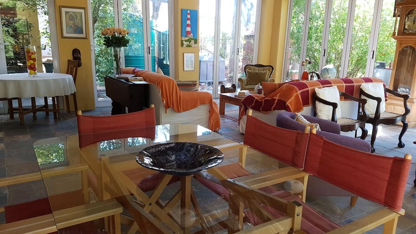 Steytlerville Villa Guest House