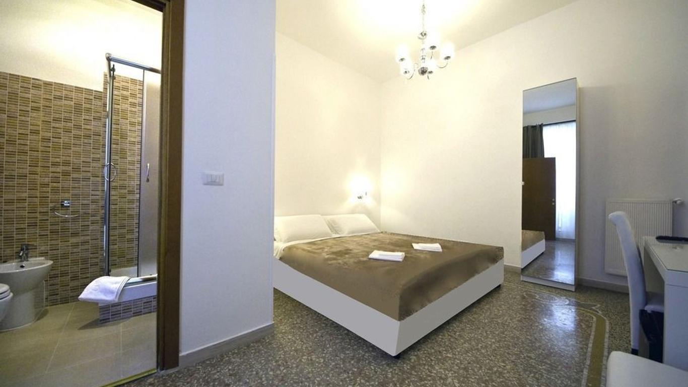 Vatican Roman Suite