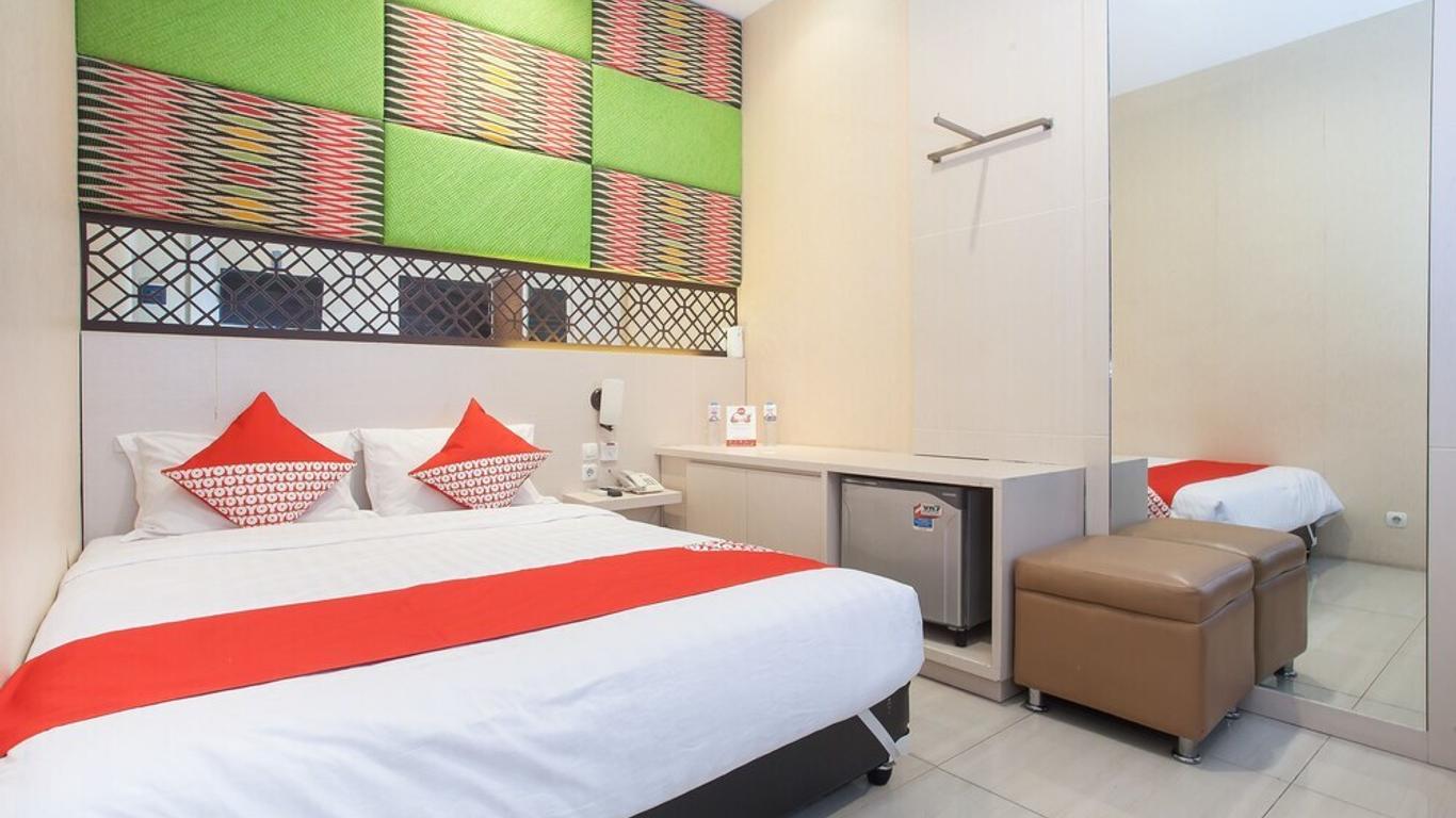 OYO 155 Metro House
