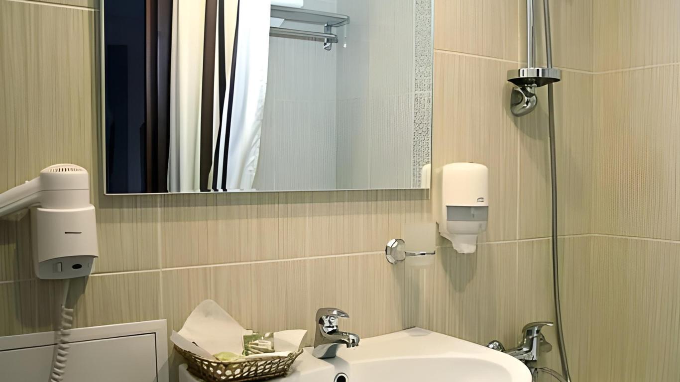 Chelyabinsk Hotel on 5th floor