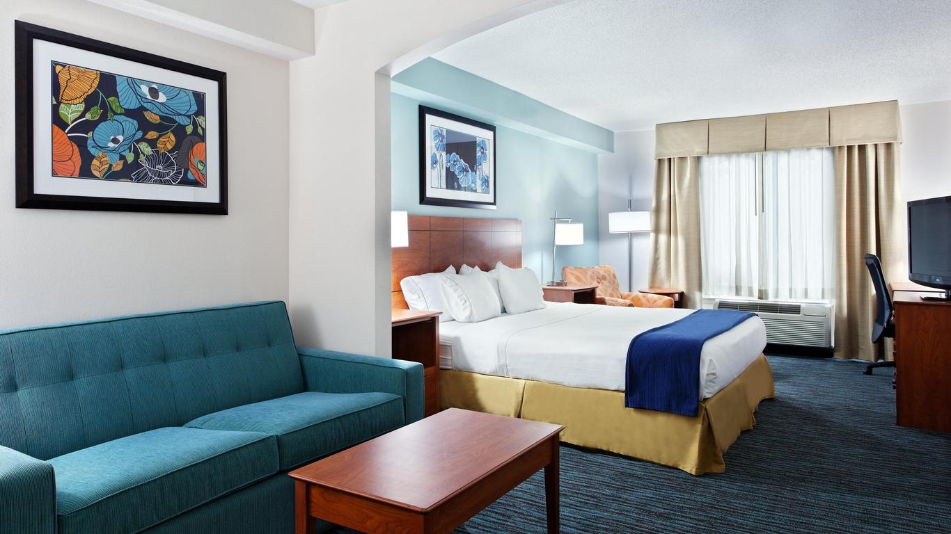 Holiday Inn Express & Suites Richmond-Brandermill-Hull St.