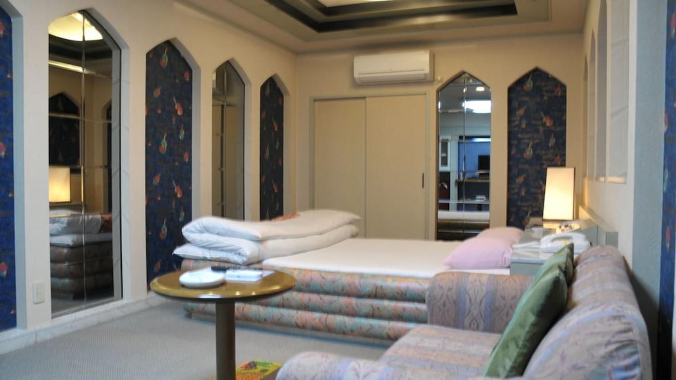 River Side Hotel aoi