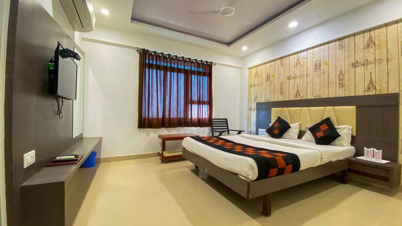 Hotel Gomti