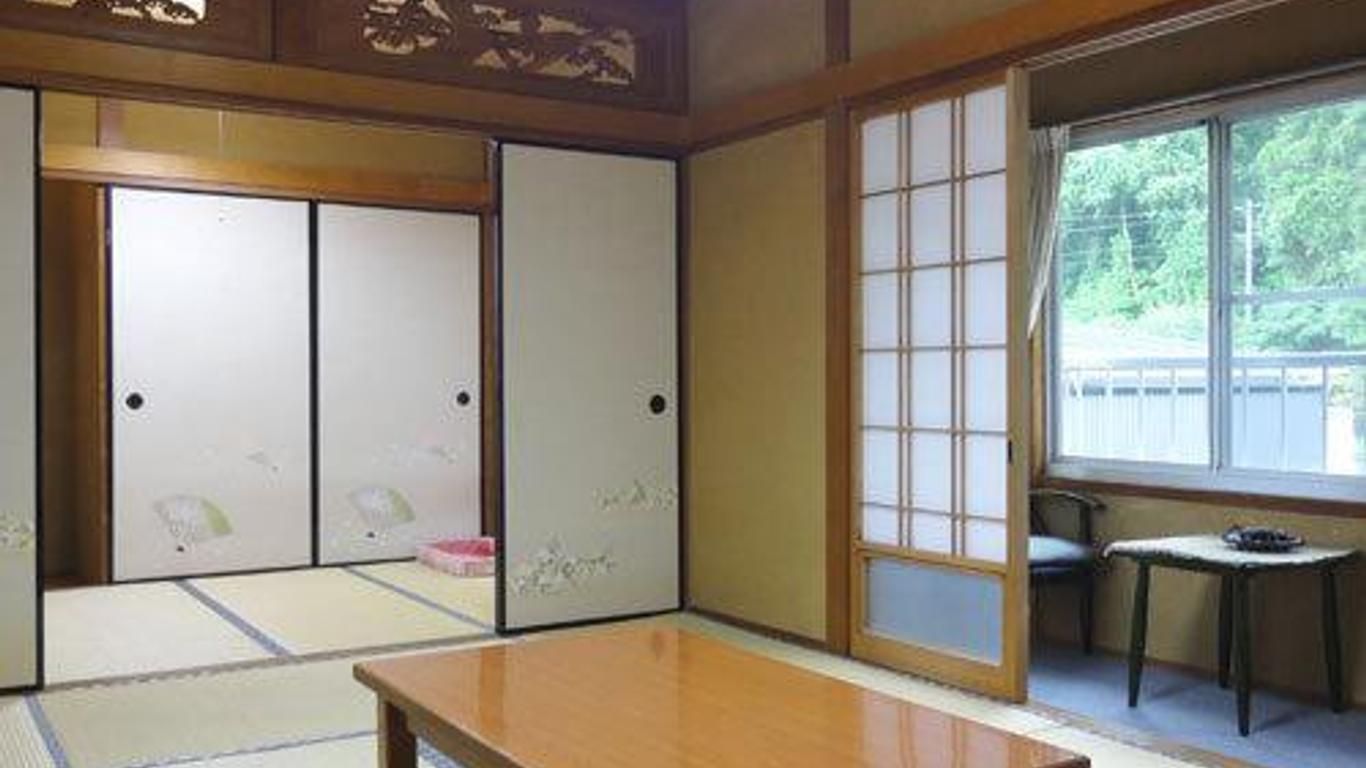 Tada Onsen Hakuryukan